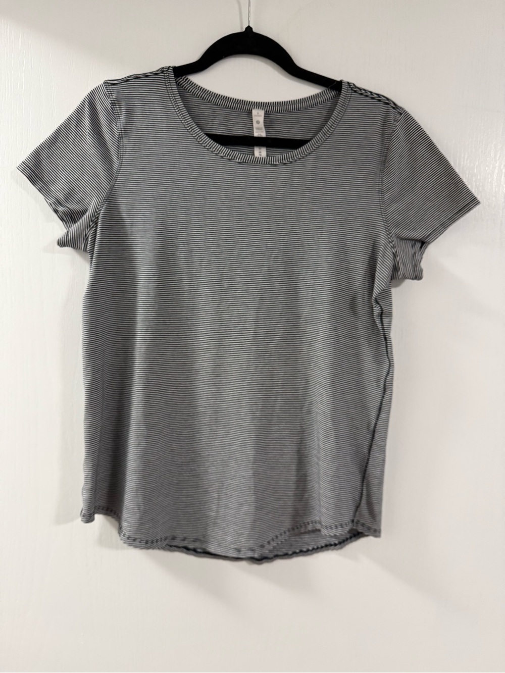 lululemon athletica Women's Short Sleeve Crew Tee - Black & White Microstripe